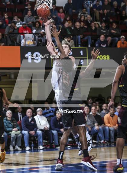 Thumbnail 2 in Horace Greeley vs. Mount Vernon (Section 1 Class AA Final) photogallery.