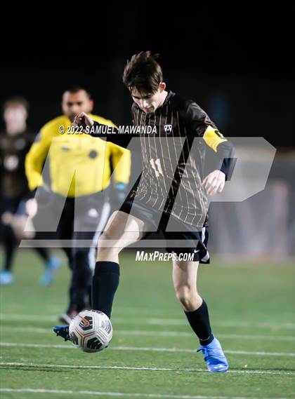 Thumbnail 2 in Crespi vs Chaminade photogallery.