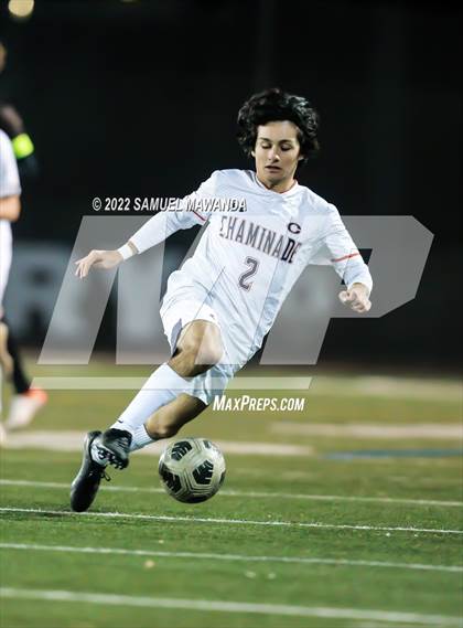 Thumbnail 2 in Crespi vs Chaminade photogallery.