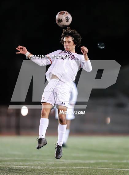 Thumbnail 2 in Crespi vs Chaminade photogallery.