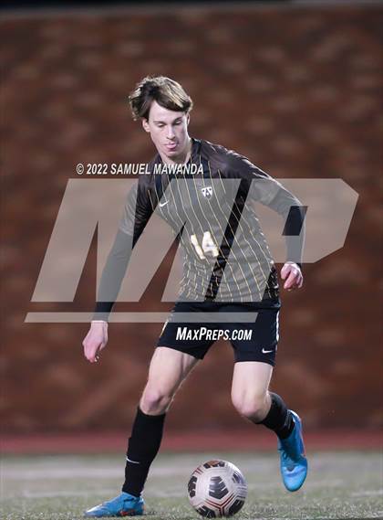 Thumbnail 3 in Crespi vs Chaminade photogallery.