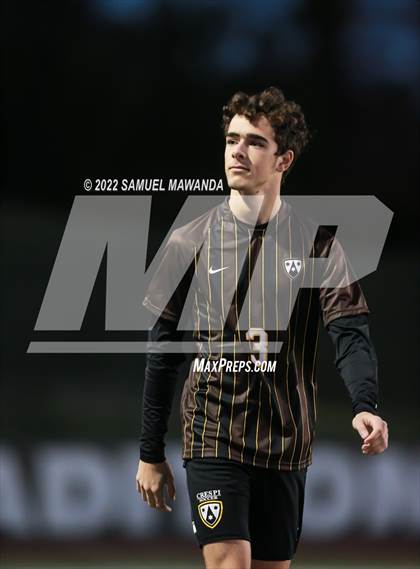 Thumbnail 2 in Crespi vs Chaminade photogallery.