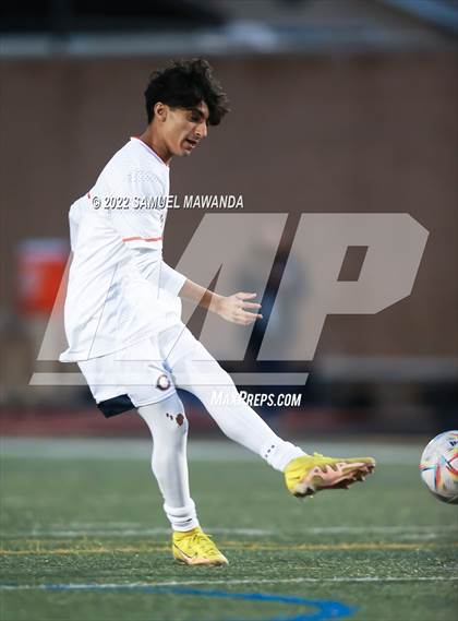 Thumbnail 3 in Crespi vs Chaminade photogallery.