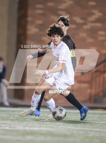 Thumbnail 1 in Crespi vs Chaminade photogallery.