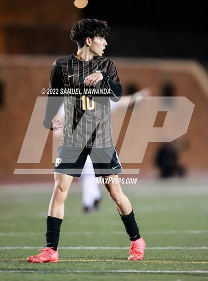 Thumbnail 2 in Crespi vs Chaminade photogallery.