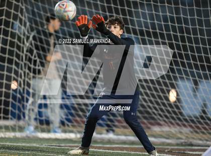 Thumbnail 2 in Crespi vs Chaminade photogallery.
