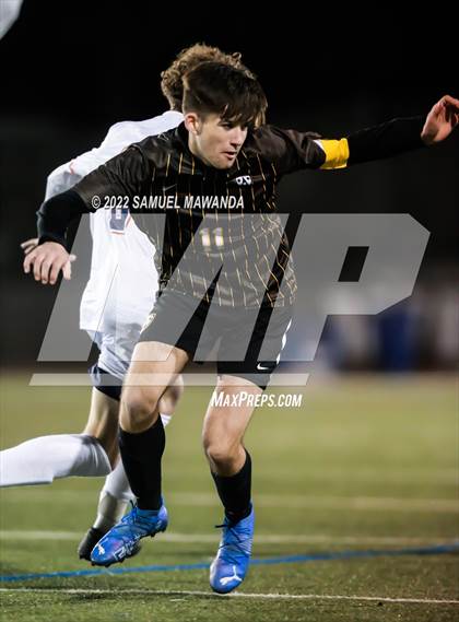 Thumbnail 2 in Crespi vs Chaminade photogallery.