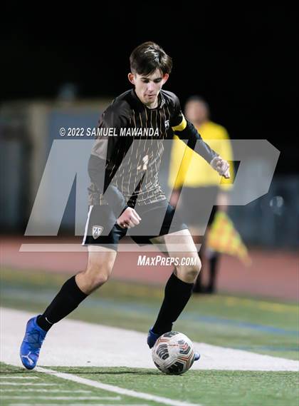 Thumbnail 2 in Crespi vs Chaminade photogallery.