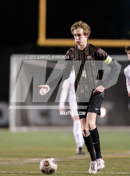 Thumbnail 3 in Crespi vs Chaminade photogallery.