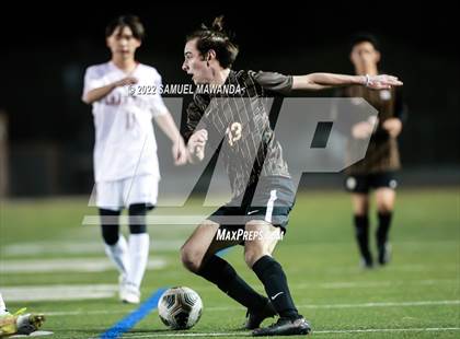 Thumbnail 3 in Crespi vs Chaminade photogallery.