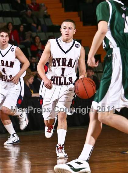 Thumbnail 2 in Harborfields vs. Byram Hills (NYSPHSAA Class A Semifinal) photogallery.