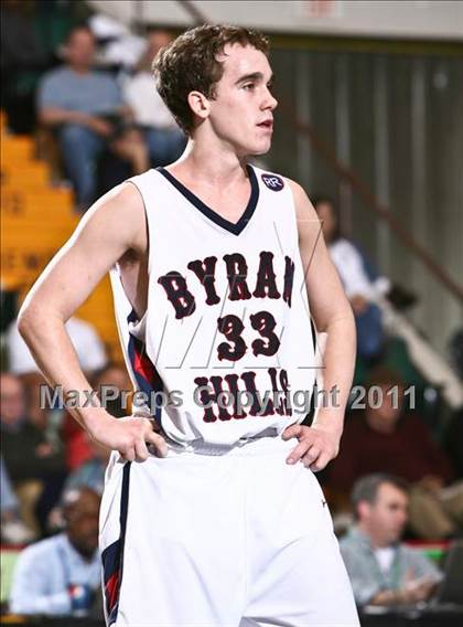 Thumbnail 2 in Harborfields vs. Byram Hills (NYSPHSAA Class A Semifinal) photogallery.