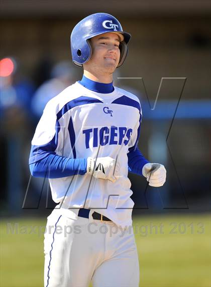 Thumbnail 1 in Howe @ Gunter (Gunter Classic) photogallery.