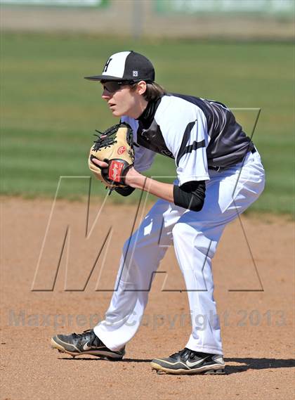 Thumbnail 3 in Howe @ Gunter (Gunter Classic) photogallery.