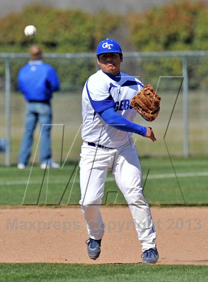 Thumbnail 2 in Howe @ Gunter (Gunter Classic) photogallery.