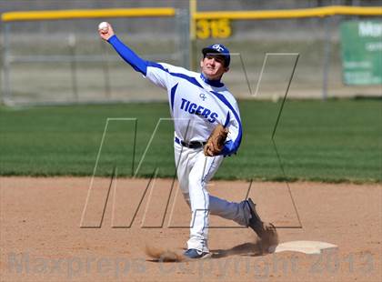 Thumbnail 3 in Howe @ Gunter (Gunter Classic) photogallery.