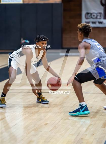 Thumbnail 2 in Chandler vs. Williams Field (Welcome To The Jungle Holiday Tournament) photogallery.