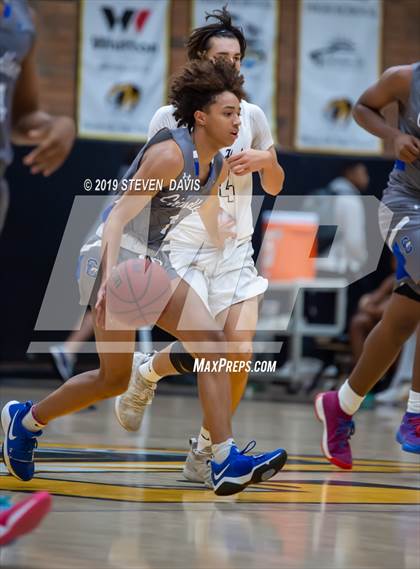 Thumbnail 3 in Chandler vs. Williams Field (Welcome To The Jungle Holiday Tournament) photogallery.
