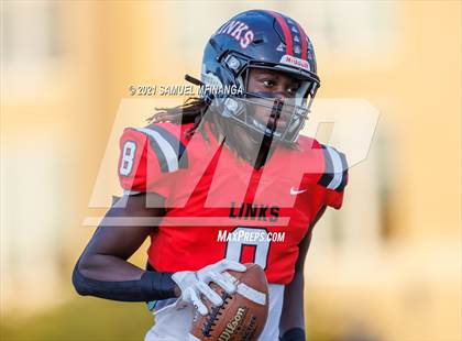 Thumbnail 3 in Omaha Northwest @ Lincoln High photogallery.