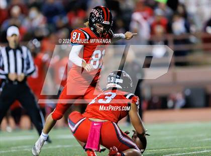 Thumbnail 2 in Omaha Northwest @ Lincoln High photogallery.