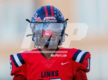 Thumbnail 3 in Omaha Northwest @ Lincoln High photogallery.