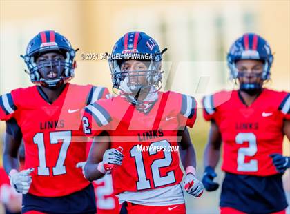 Thumbnail 3 in Omaha Northwest @ Lincoln High photogallery.