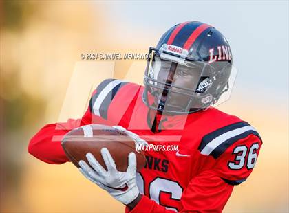 Thumbnail 2 in Omaha Northwest @ Lincoln High photogallery.