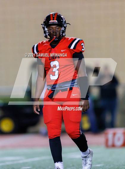 Thumbnail 3 in Omaha Northwest @ Lincoln High photogallery.