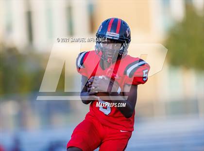 Thumbnail 3 in Omaha Northwest @ Lincoln High photogallery.