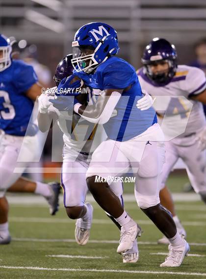 Thumbnail 2 in Chattanooga Central vs McCallie (Blue Cross Bowl) photogallery.