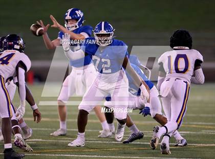 Thumbnail 2 in Chattanooga Central vs McCallie (Blue Cross Bowl) photogallery.