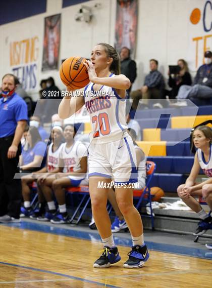 Thumbnail 3 in Helena @ Chilton County photogallery.