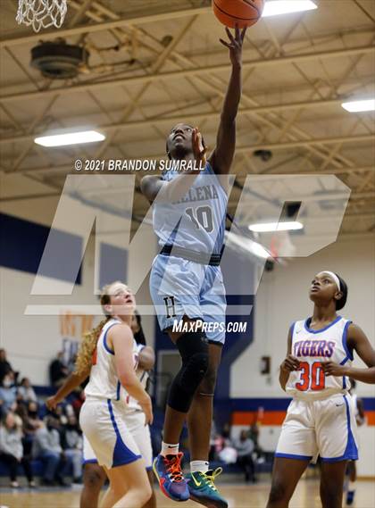 Thumbnail 1 in Helena @ Chilton County photogallery.