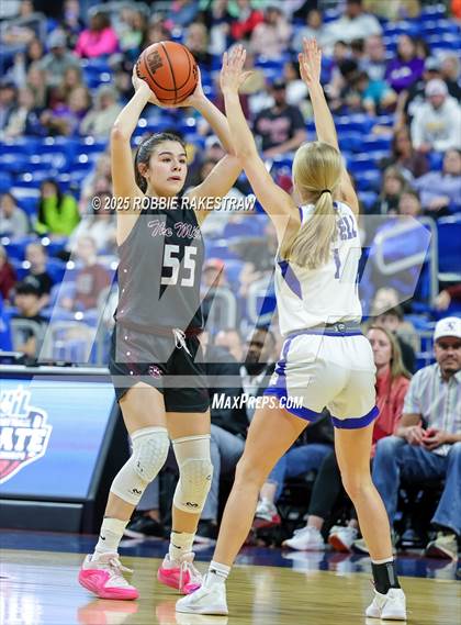 Thumbnail 2 in Farwell vs. Martins Mill (UIL 2A Basketball Division II Final) photogallery.