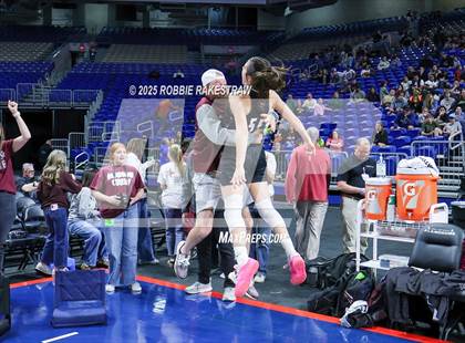Thumbnail 3 in Farwell vs. Martins Mill (UIL 2A Basketball Division II Final) photogallery.