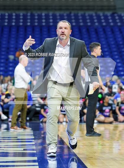 Thumbnail 1 in Farwell vs. Martins Mill (UIL 2A Basketball Division II Final) photogallery.