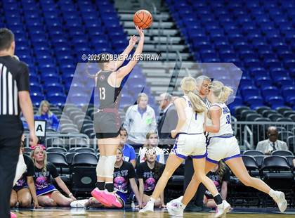 Thumbnail 2 in Farwell vs. Martins Mill (UIL 2A Basketball Division II Final) photogallery.