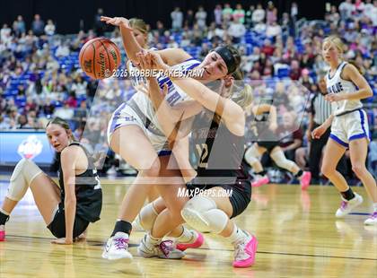Thumbnail 2 in Farwell vs. Martins Mill (UIL 2A Basketball Division II Final) photogallery.