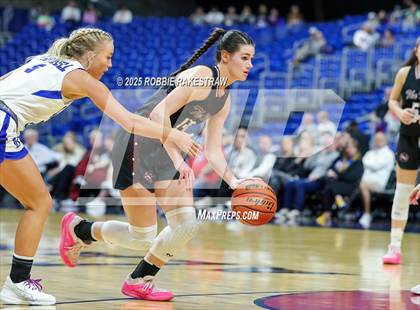 Thumbnail 2 in Farwell vs. Martins Mill (UIL 2A Basketball Division II Final) photogallery.