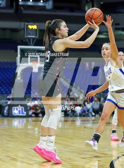 Thumbnail 3 in Farwell vs. Martins Mill (UIL 2A Basketball Division II Final) photogallery.