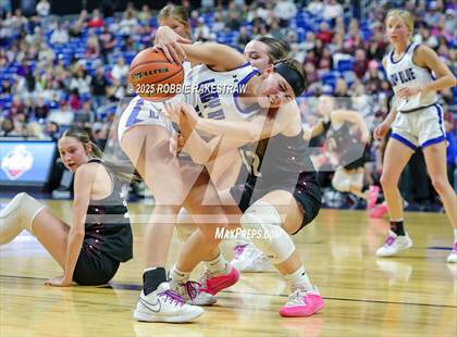 Thumbnail 1 in Farwell vs. Martins Mill (UIL 2A Basketball Division II Final) photogallery.