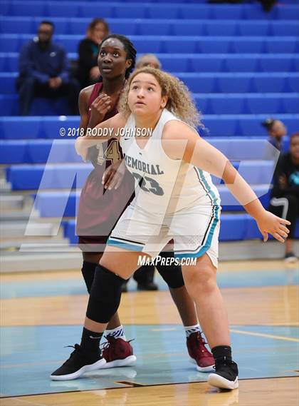Thumbnail 2 in Cypress Woods vs. Pasadena Memorial (McDonald's Texas Invitational) photogallery.