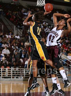 Thumbnail 2 in Cinco Ranch vs. Marshall (UIL Regional State 5A Semifinals) photogallery.