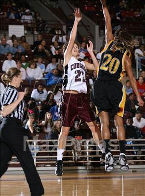 Thumbnail 1 in Cinco Ranch vs. Marshall (UIL Regional State 5A Semifinals) photogallery.