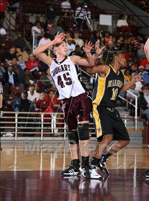Thumbnail 3 in Cinco Ranch vs. Marshall (UIL Regional State 5A Semifinals) photogallery.