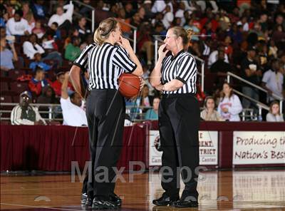 Thumbnail 1 in Cinco Ranch vs. Marshall (UIL Regional State 5A Semifinals) photogallery.