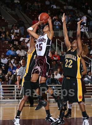 Thumbnail 2 in Cinco Ranch vs. Marshall (UIL Regional State 5A Semifinals) photogallery.