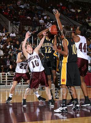 Thumbnail 1 in Cinco Ranch vs. Marshall (UIL Regional State 5A Semifinals) photogallery.