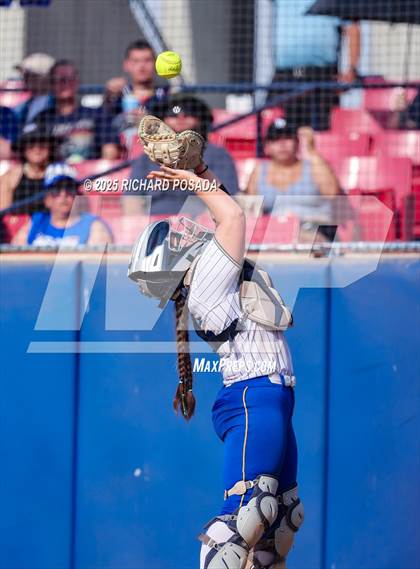 Thumbnail 1 in Bakersfield Christian @ Monache (CIFCS - Division II Championship) photogallery.