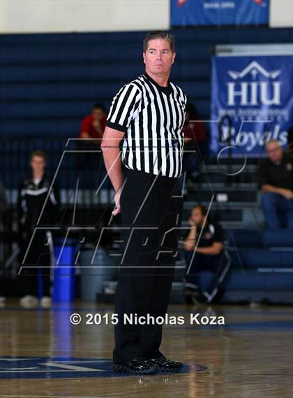 Thumbnail 1 in La Mirada vs. Orange Lutheran (Orange Holiday Classic) photogallery.